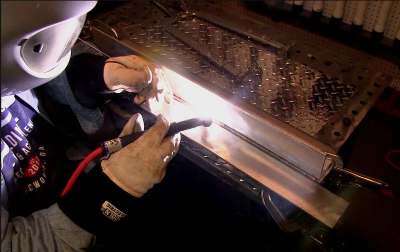 Зварювальне обладнання Tesla Weld TIG